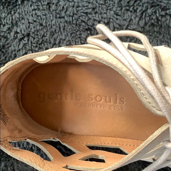 Tan Sandals - Picture 2 of 3